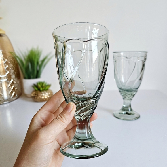 Vintage Set of 2 Noritake Sweet Swirl Clear Green Water Goblets Iced Tea Glasses - Picture 2 of 9